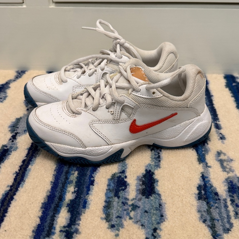 Nike Kids tennis sneakers lite 2